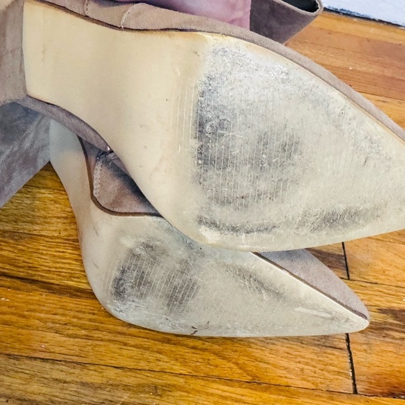 Shoe Dazzle Tan Over the Knee Boots with Chunky Heel and Wraparound Lacing - Picture 4 of 7